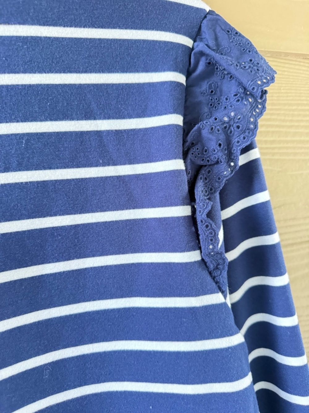 J.Crew Factory Women's White Navy Stripe Ruffle Lace Sleeve Sweatshirt Size XL - Picture 9 of 12